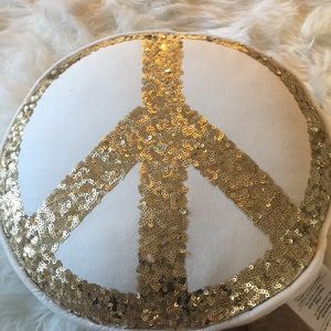 Pottery barn teen pillow cover